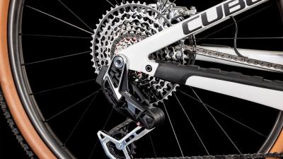 Cube Stereo ONE22 C:62 SLT 29 metallicwhite'n'black Gr&ouml;&szlig;e: S Produktbild 5