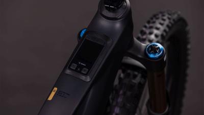 Cube AMS Hybrid 177 C:62 AT 600X carbon'n'gold Gr&ouml;&szlig;e: L Produktbild 1