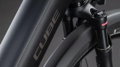 Cube Supreme RT Hybrid Deluxe EX 600 black'n'chrome Gr&ouml;&szlig;e: Easy Entry 46 cm Produktbild 2