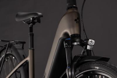 Cube Touring Hybrid Pro 800 metallicumbra'n'black Gr&ouml;&szlig;e: Easy Entry 58 cm Produktbild 5