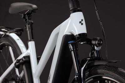 Cube Kathmandu Hybrid Deluxe Pro 800 metallicwhite'n'chrome Gr&ouml;&szlig;e: Trapeze 50 cm Produktbild 5