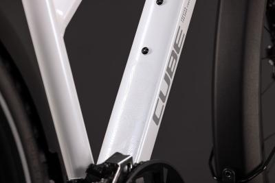 Cube Nature Pro FE metallicwhite'n'reflex Gr&ouml;&szlig;e: Trapeze 54 cm Produktbild 2